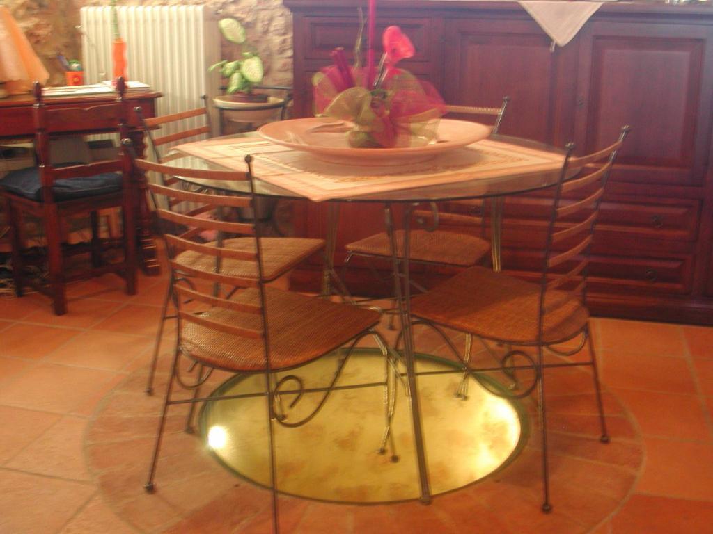 Maison d'hôtes Casale Il Colombaio Di Toiano à Valli Extérieur photo