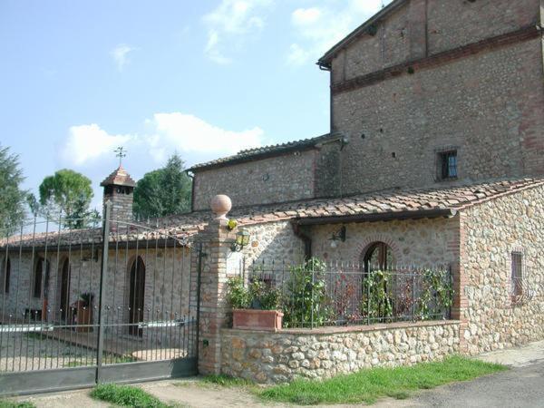 Maison d'hôtes Casale Il Colombaio Di Toiano à Valli Extérieur photo