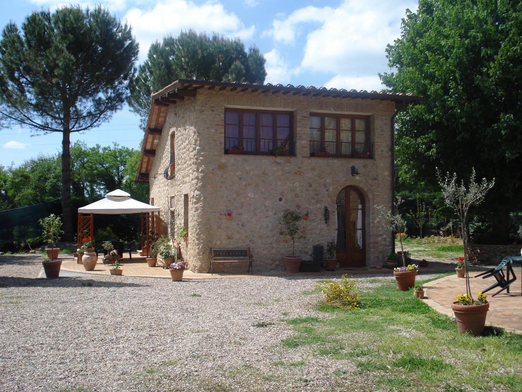 Maison d'hôtes Casale Il Colombaio Di Toiano à Valli Extérieur photo